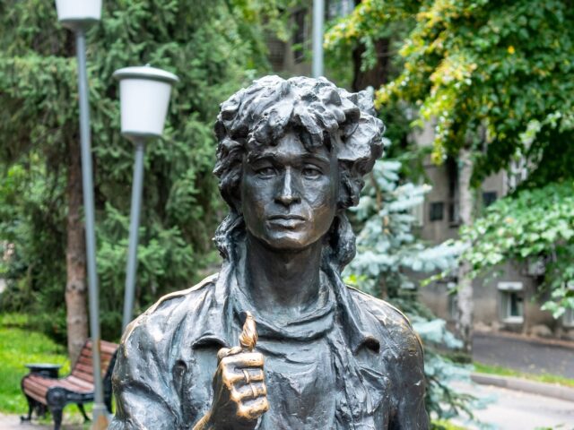 По легендарным кинолокациям Алматы (в мини-группе)