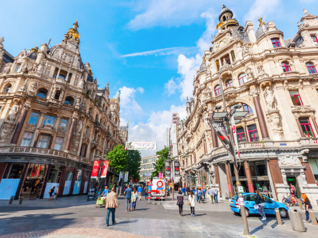 Антверпен – модная столица: cтиль на подиуме, на улицах и в жизни